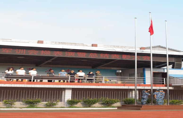 ̤���ഺ�����������Բʷ���