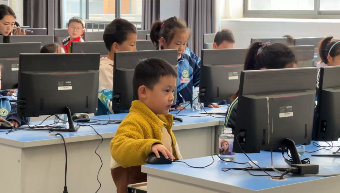 ����ǣС��  ͬ�Ĵ�����