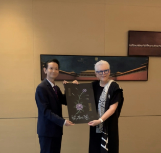 ������Ů�������������ĵ����