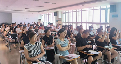 �ӱ���ǿ�ؼ�ǿ�������������ѵ ���ܵ��̽�ũ���·�չ